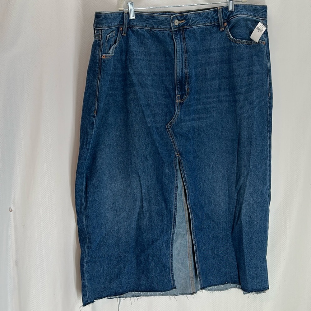 Old navy denim high rise skirt size 26